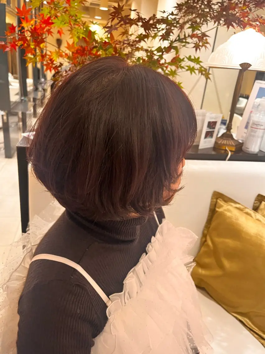 ミディアム レイヤーカット 柴田 葉月のヘアスタイル