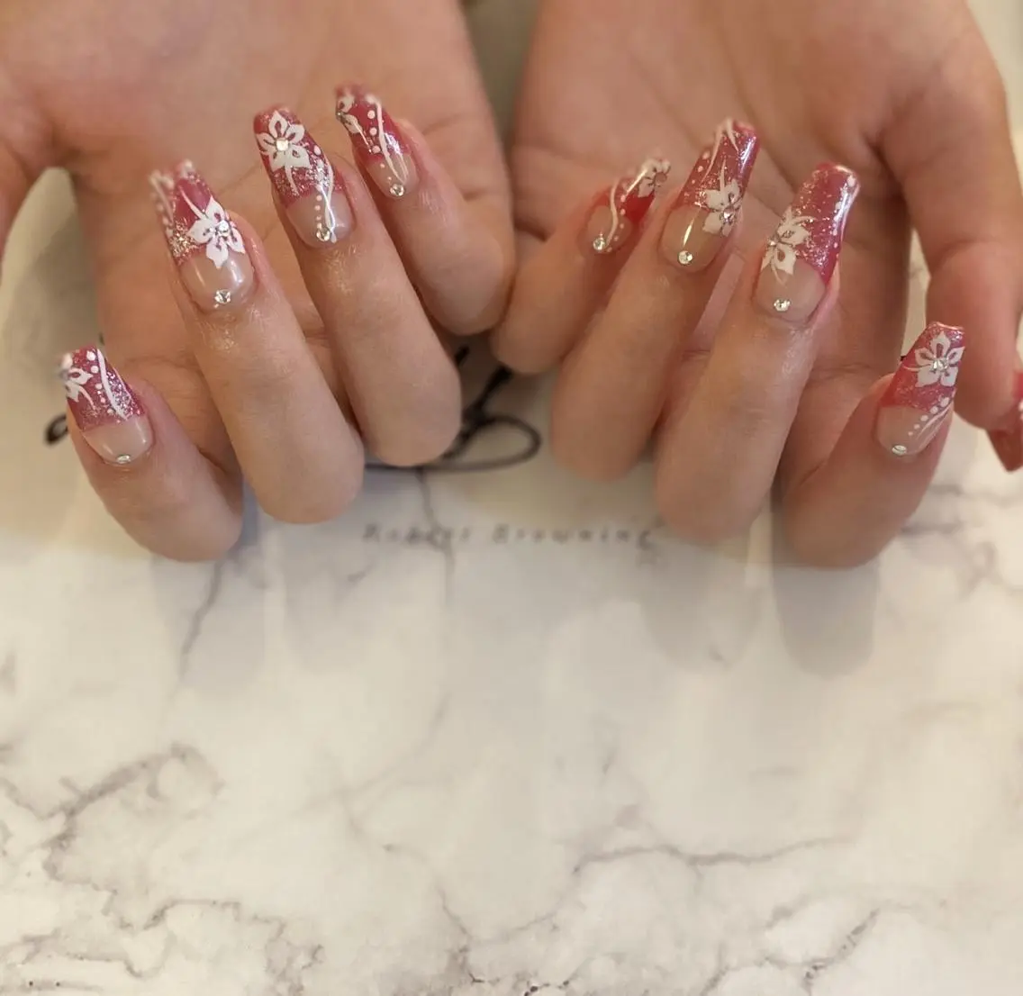 ショート カラー キッズ パーマ ネイル ヘアアレンジ マツエク・マツパ アイブロウ メンズ ease NAIL SALONのネイルデザイン