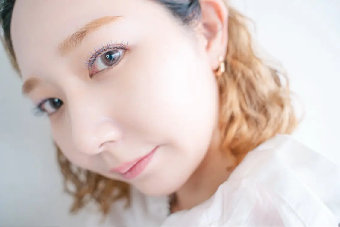 ご新規様限定⭐️【マツエク/ナチュラル】フラットラッシュ100〜120本+オフ🍓必ず補足説明をご確認くださいの写真