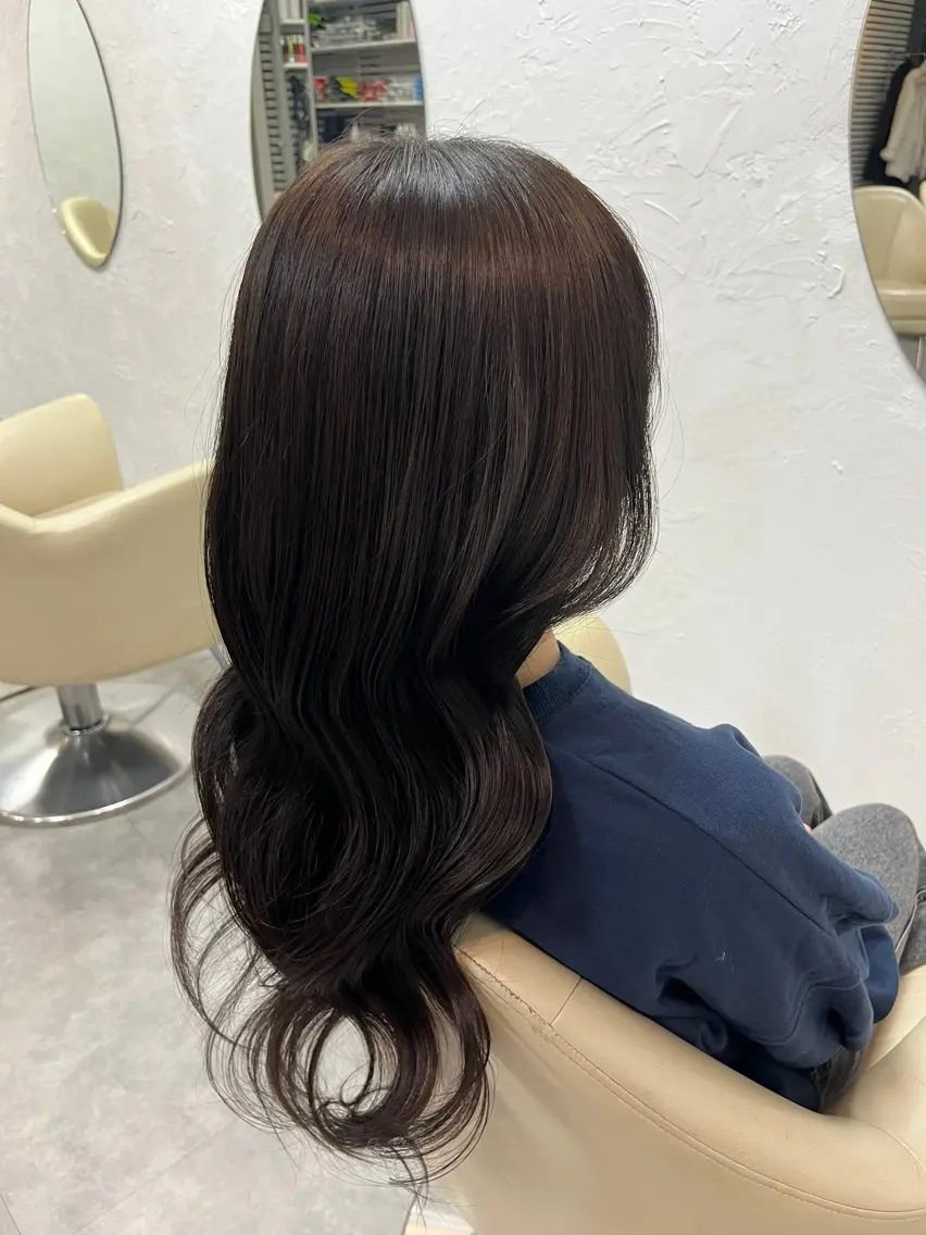 ロング カラー ブラウンカラー 透明感カラー ダークブラウン ヘアカラー トリートメント SiLO / maoのヘアスタイル