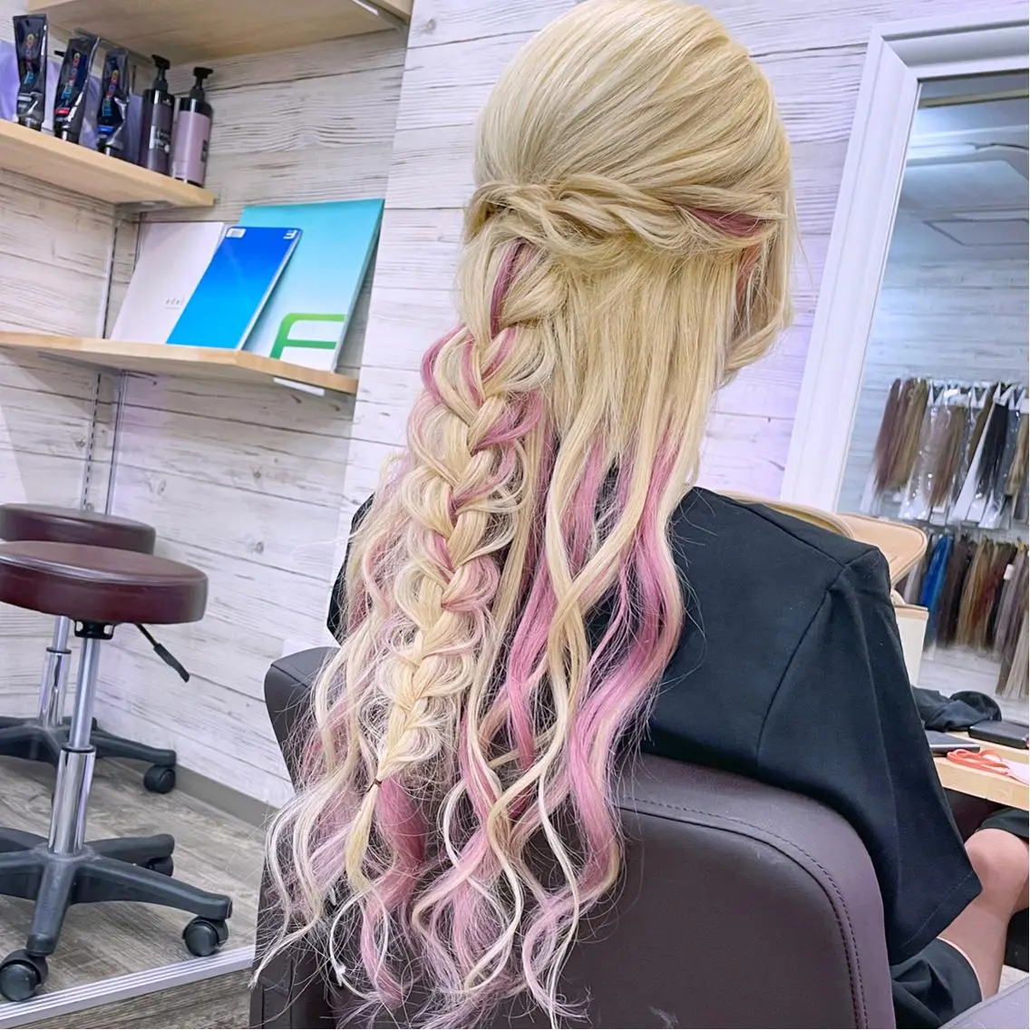 カラー ヘアアレンジ シールエクステ ベージュカラー ハイトーンカラー ハイトーンベージュ エクステ 北沢 隆のヘアスタイル