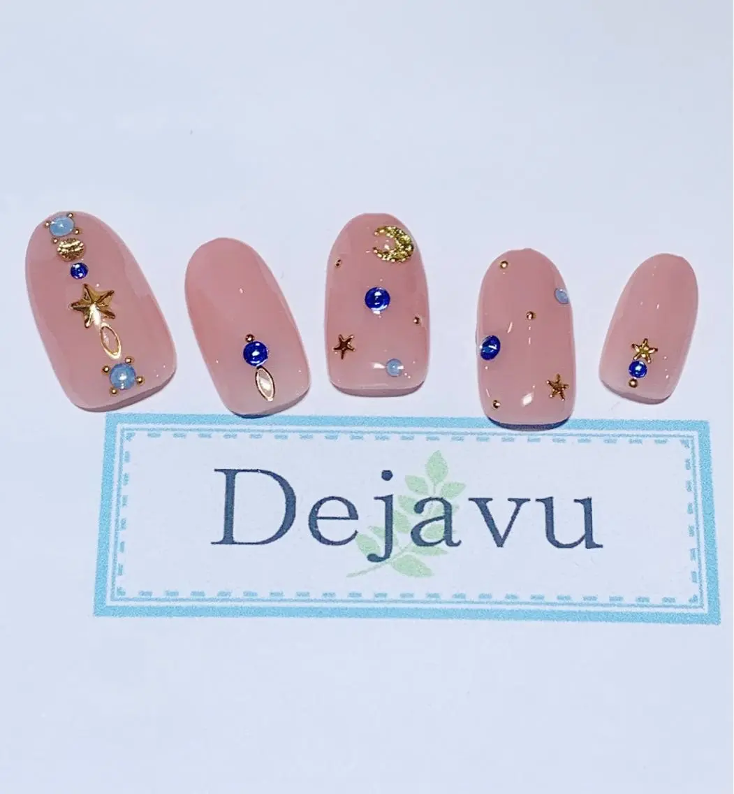 ネイル Nail salon Dejavu 🌿のネイルデザイン