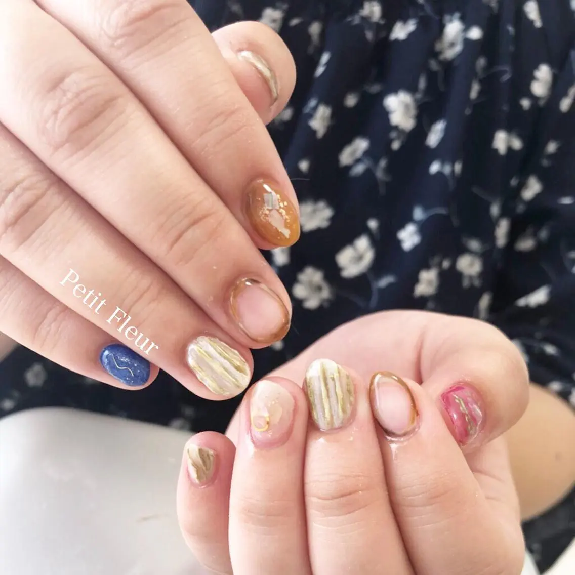 ネイル 持ち込み ニュアンスネイル ショートネイル 青柳 亜梨奈のマツエク・マツパデザイン
