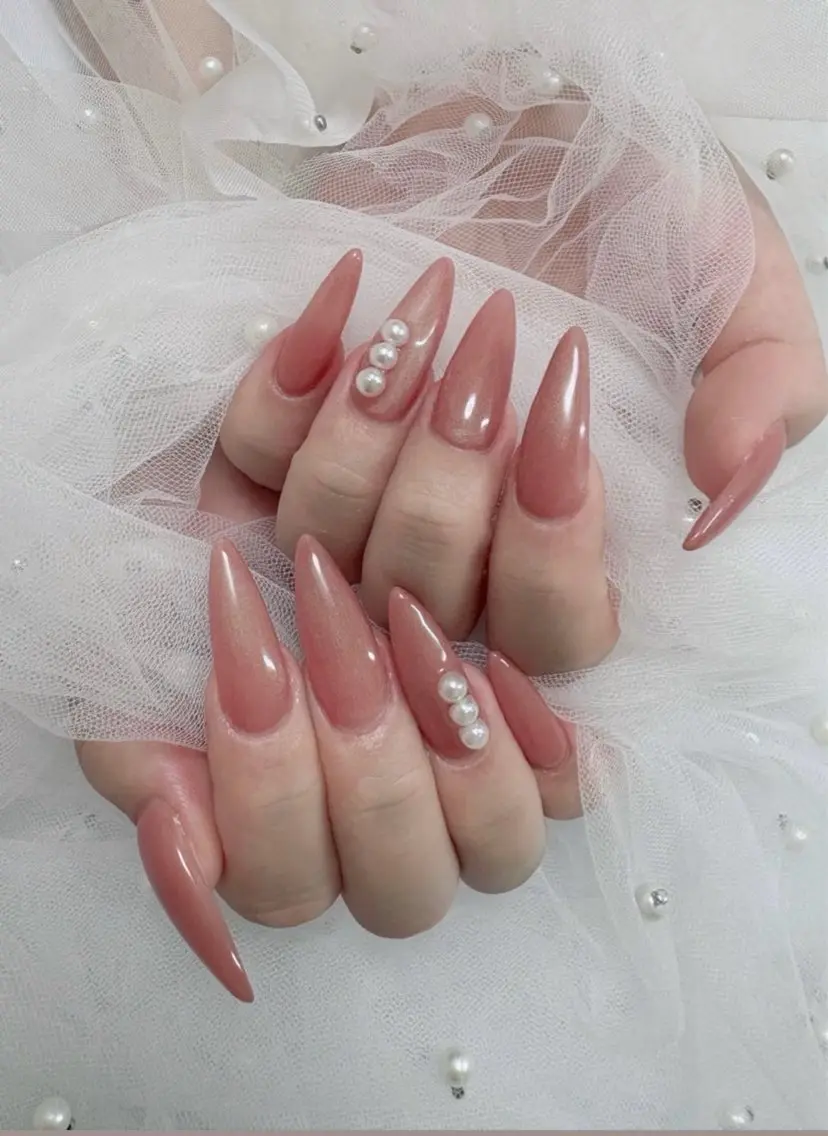 ❤️チップ長さ出し10➕ワンカラー•ラメグラ❤️オフ込み🎀の写真