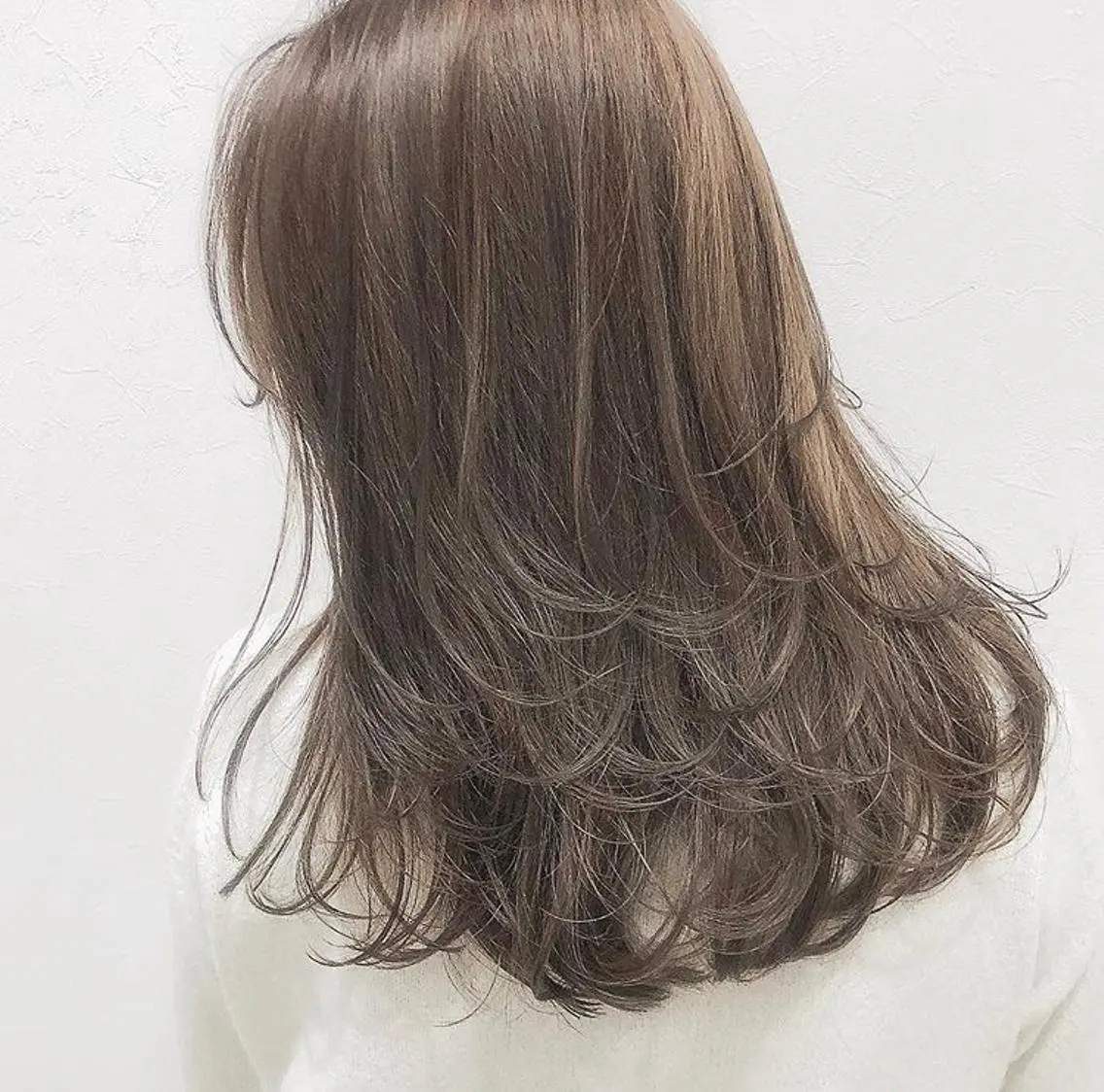 ミディアム カット ヘアカラー 名所 凌哉のヘアスタイル
