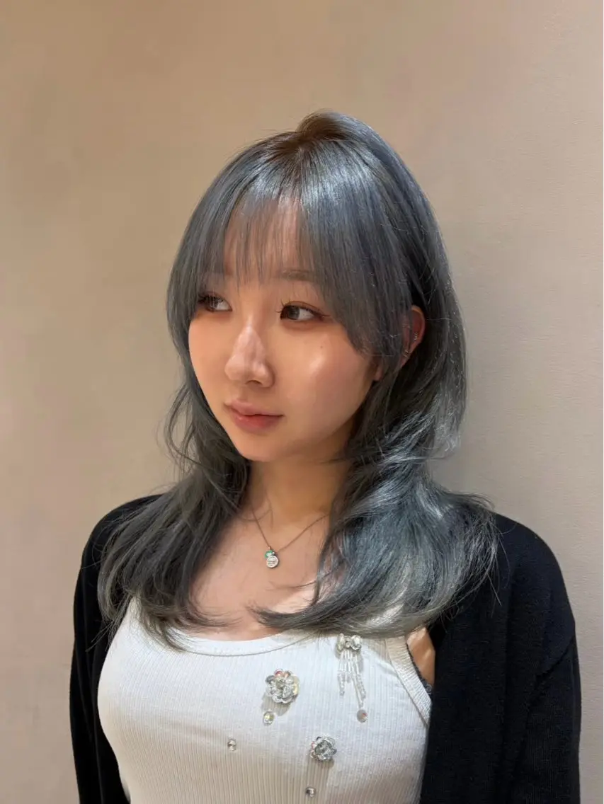 セミロング カラー カット ヘアカラー トリートメント uuna♱/ユウナ トレンドヘア🩶のヘアスタイル