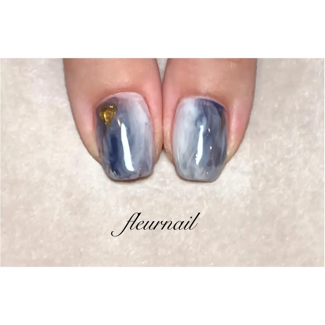 ネイル ブルー 長さ出し ニュアンスネイル ホワイト ハンドネイル fleurnail miuraのネイルデザイン