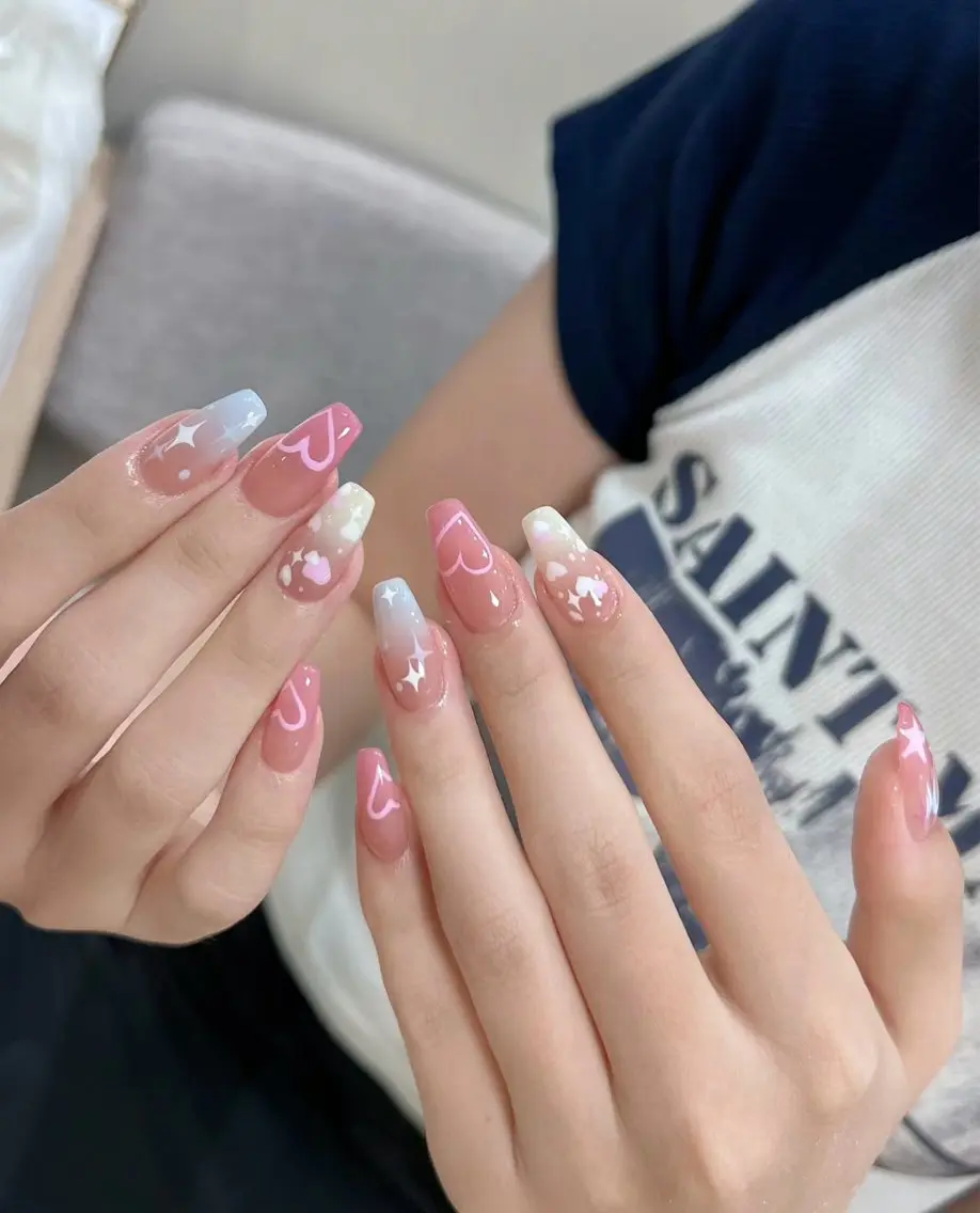 セミロング めぐみのネイルサロン スタッフ練習のネイルデザイン