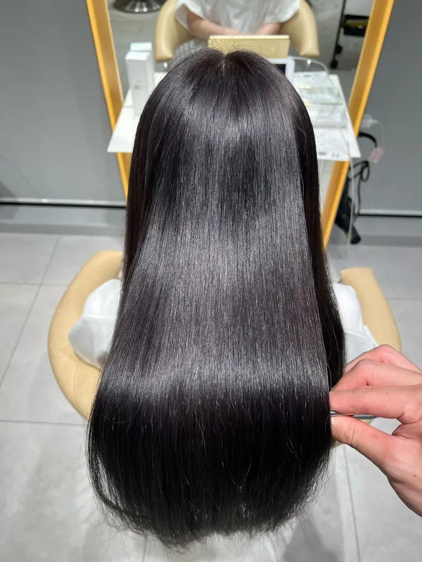 ロング カット ヘアカラー 縮毛矯正 福岡縮毛矯正✨️ ストレート 向井和輝のヘアスタイル