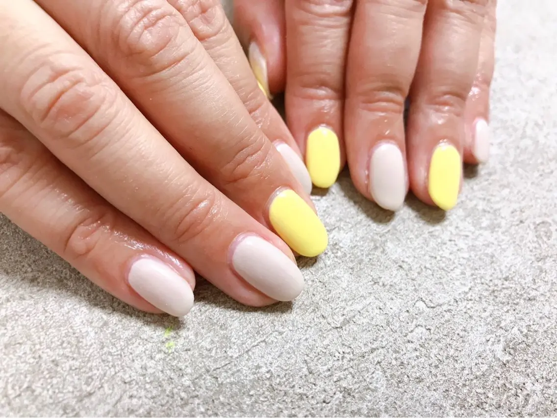 ネイル オーロラネイル フットネイル フレンチネイル ジェルネイル 韓国ネイル ハンドネイル kiki nail たまプラーザのネイルデザイン