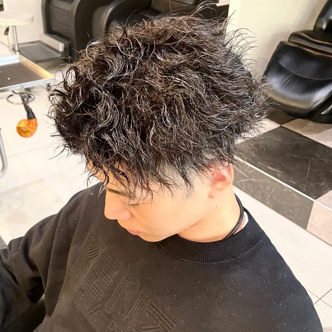 ショート パーマ メンズ メンズパーマ ツイストスパイラルパーマ スパイラルパーマ カット パーマ メンズヘア特化 崎田 成人のヘアスタイル