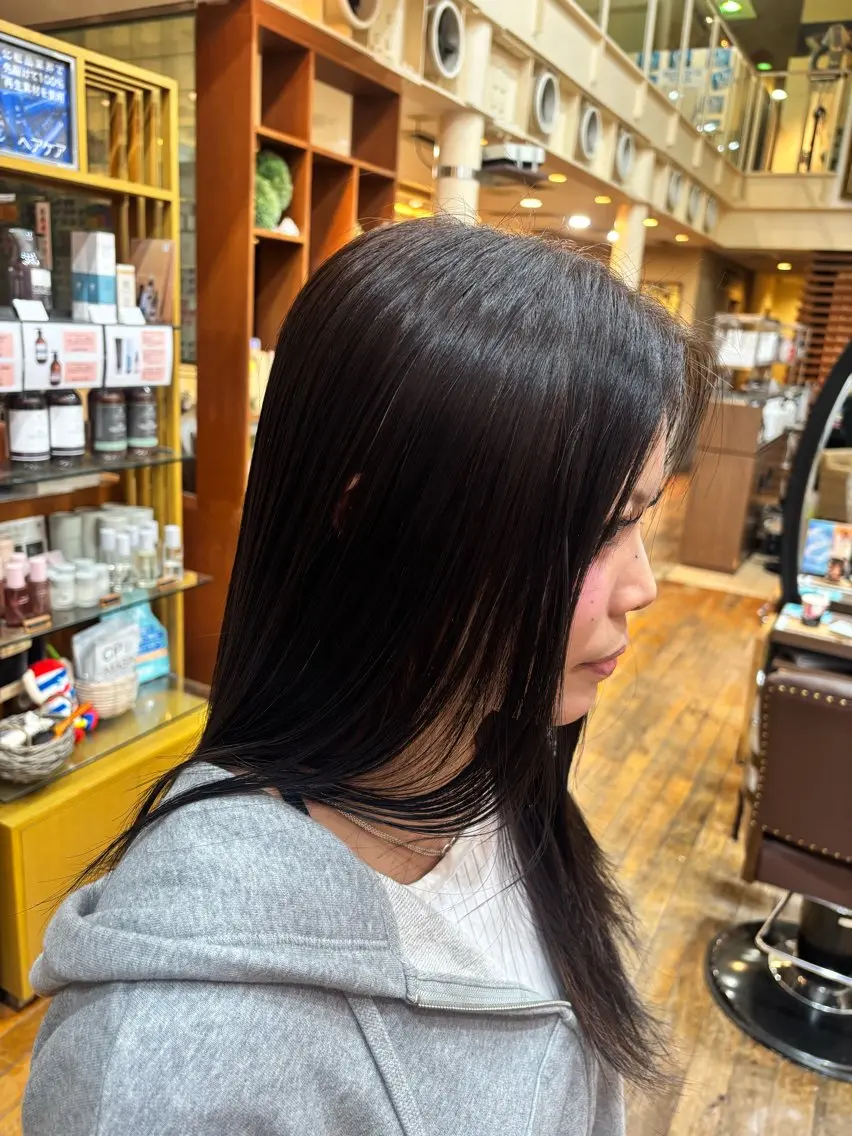 ロング カラー ベージュカラー ショコラグレージュ グレージュ ヘアカラー ワンカラー/ブリーチ /ストレート友駕🤎のヘアスタイル