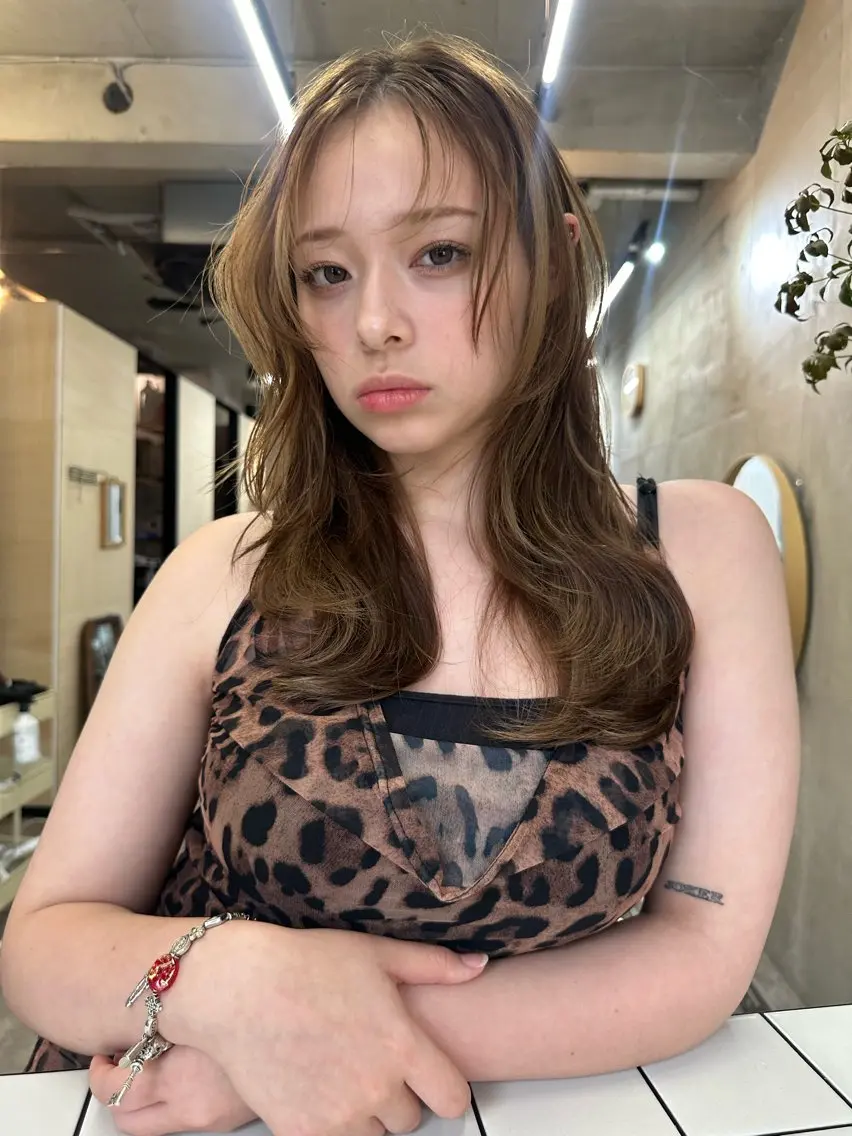 ミディアム カラー ベージュカラー レイヤーカット カットモデル募集中 ／HARUKA🎀のヘアスタイル