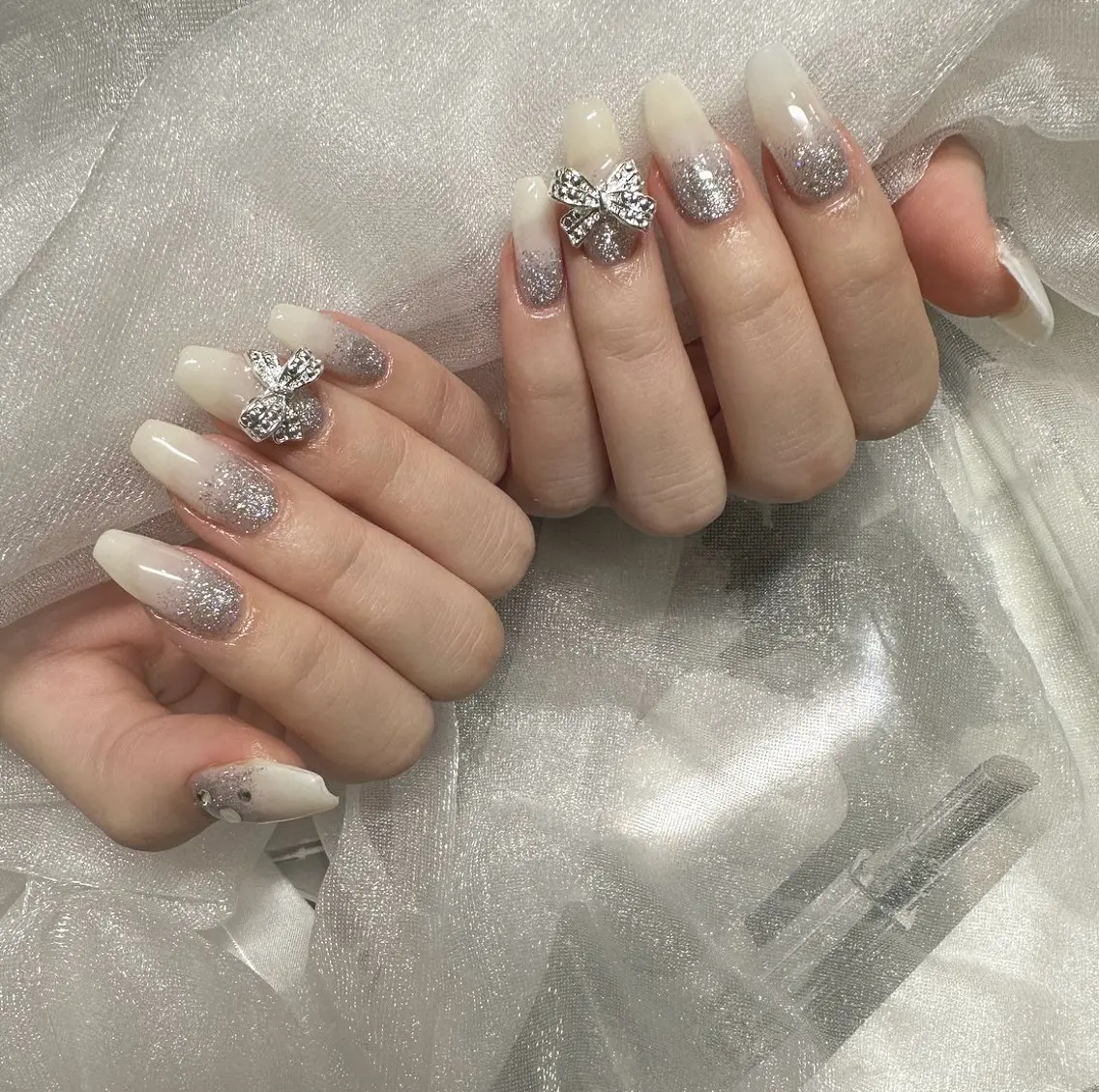 ネイル sara : salon ELVIのネイルデザイン