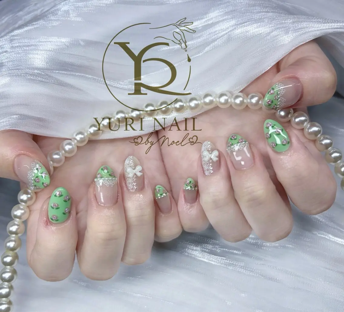 ネイル ハンドネイル フットネイル ハンドケア YURI Nail NARITAのネイルデザイン
