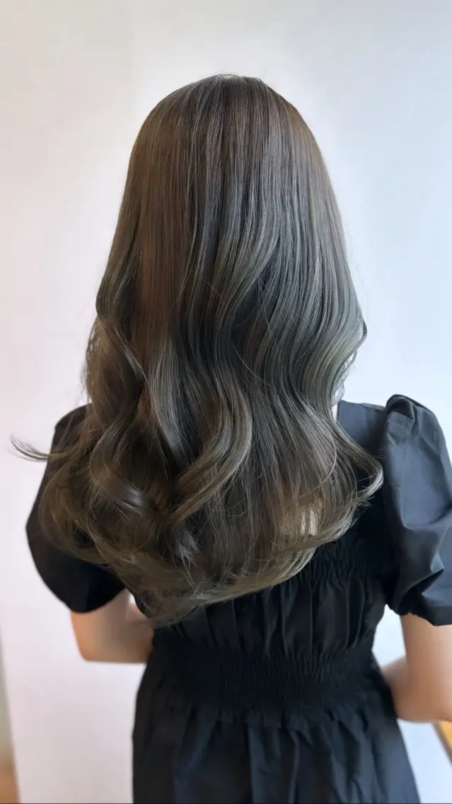 ロング カラー オリーブカラー レイヤー/美髪カラー 🫧名古屋YURIのヘアスタイル