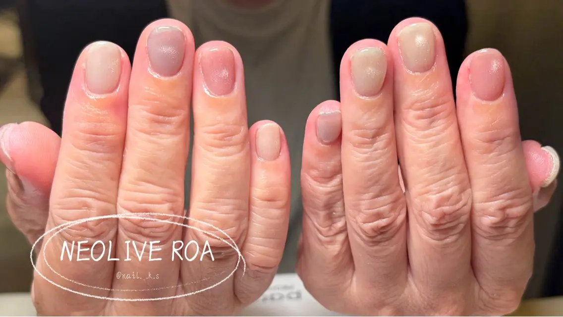 ネイル マグネットネイル ビー玉ネイル ワンカラーネイル ハンドネイル 【ROA】 kaho✩.*˚のネイルデザイン