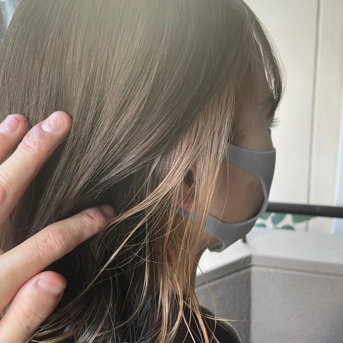 ミディアム カラー パーマ ヘアアレンジ メンズ キッズ ネイル マツエク・マツパ ヘアカラー トリートメント ヘアセット 切りっぱなしヘアボブ ミディアムヘアRYOのヘアスタイル