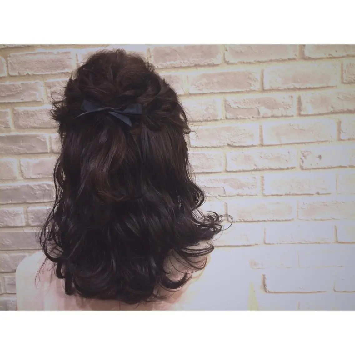 セミロング ヘアアレンジ 藤井 菜緒のヘアスタイル