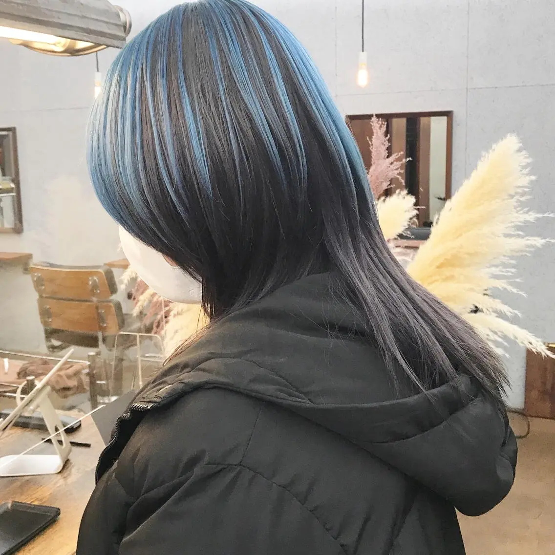 ミディアム カラー ブルーカラー デザインカラー ウルフカット カット ヘアカラー トリートメント ヘアセット ✂︎ウルフ・ショート ✂︎MIKUNIのヘアスタイル