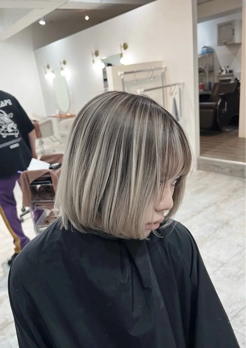 ショート カラー バレイヤージュ グレージュ レイヤーカット 指名数No.1 /NAOYAのヘアスタイル