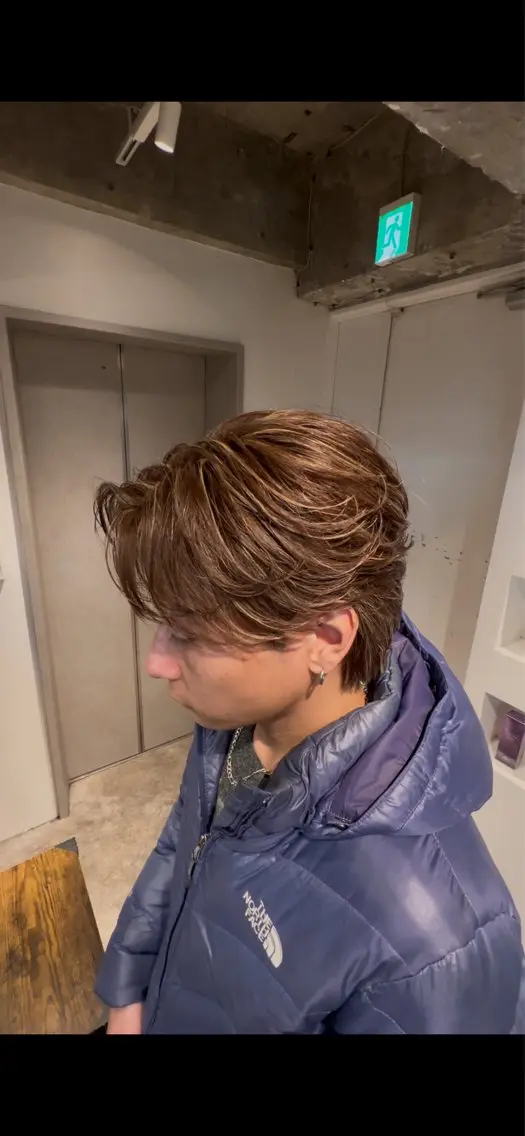 カラー メンズ メンズハイライト ブラウンカラー ハイライトカラー ヘアカラー AITOKYO たけし／メンズのヘアスタイル