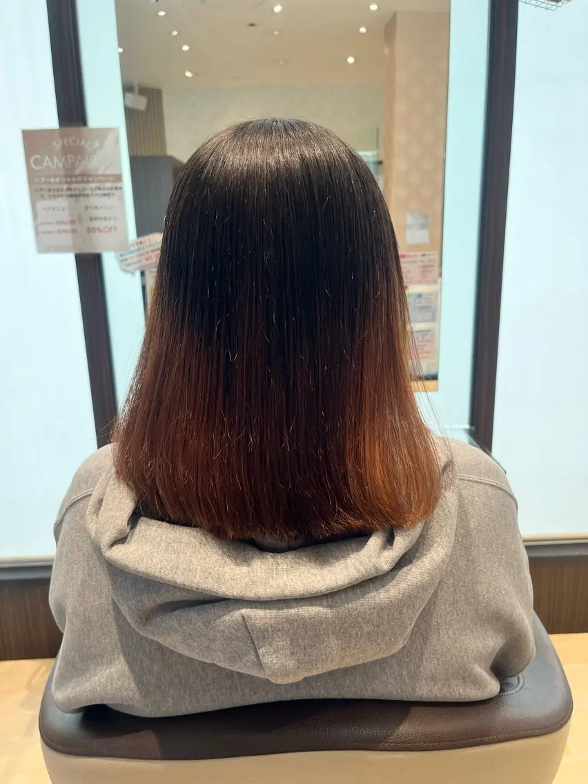 ミディアム 武田 桃子のヘアスタイル