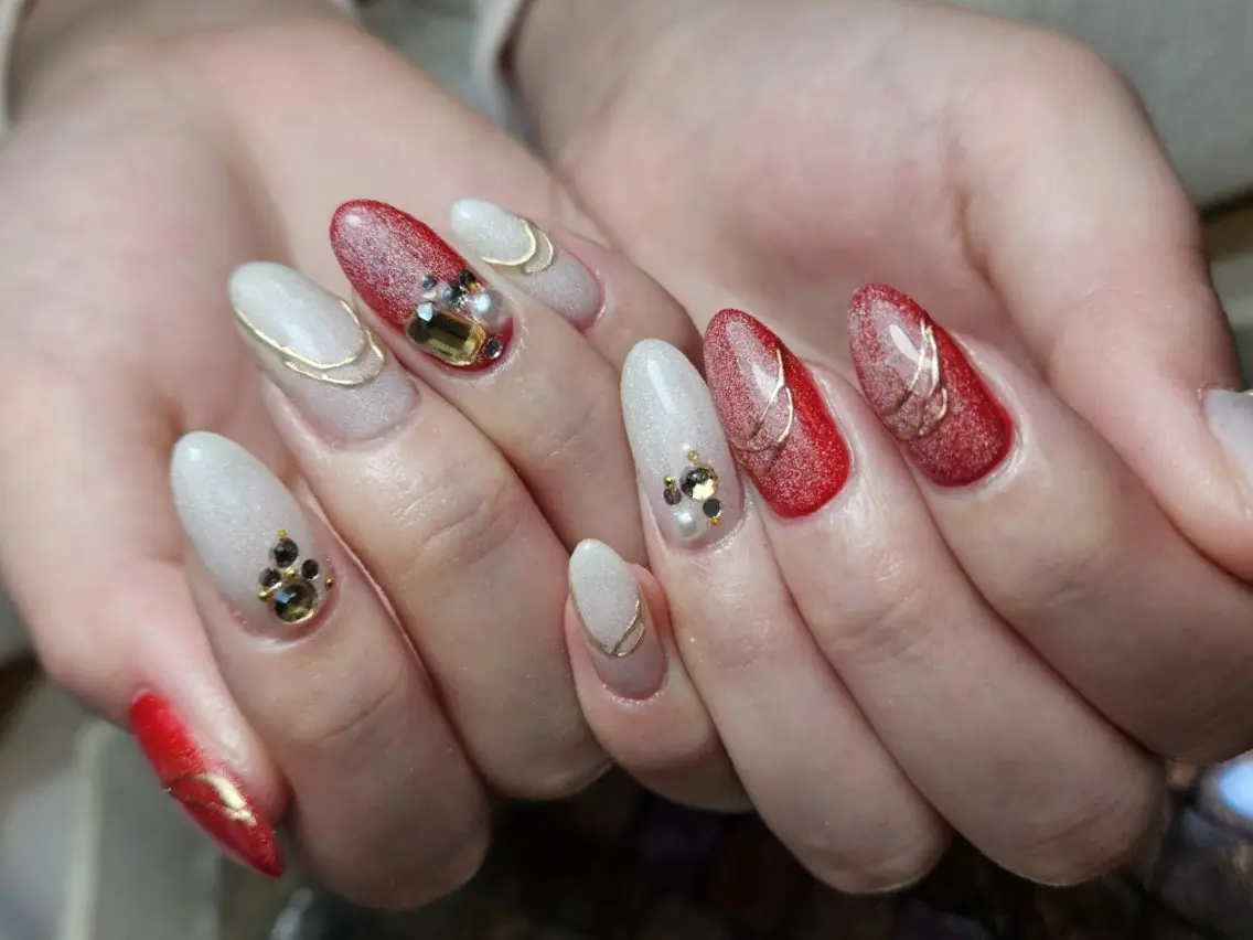 ネイル ハンドネイル Y. Reonaのネイルデザイン