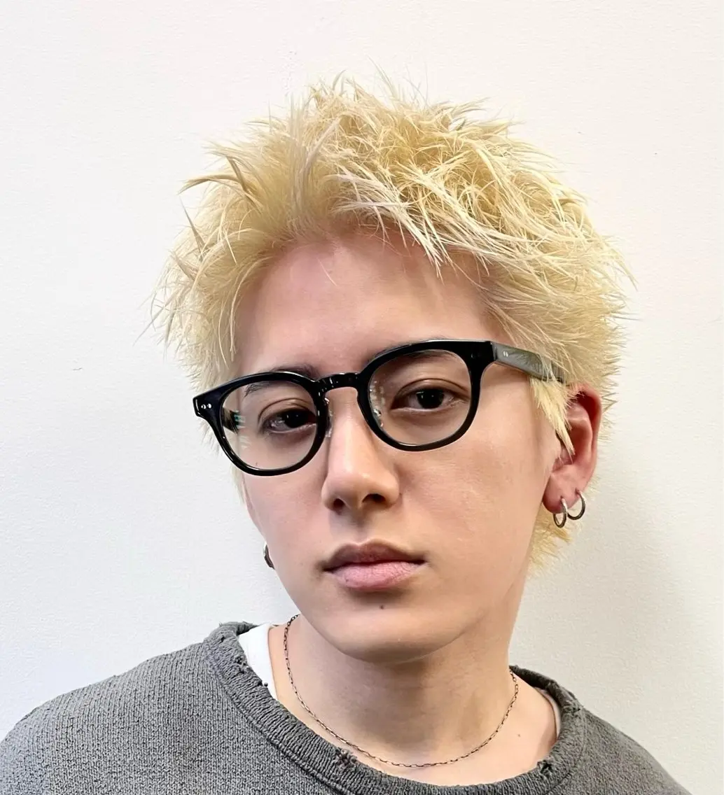 カラー ヘアアレンジ メンズ メンズハイトーン ハイトーンカラー ヘアカラー (メンズ特化)AKI /古本晃大のヘアスタイル