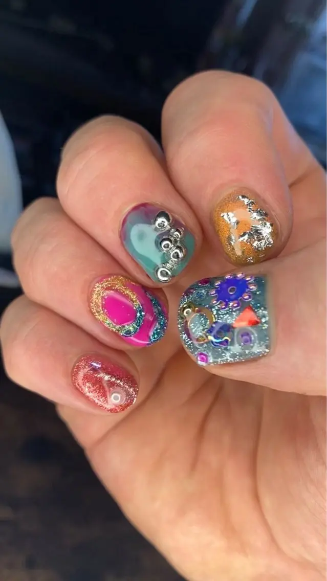 ネイル ハンドネイル 海外ネイル u4me🦄💜のネイルデザイン