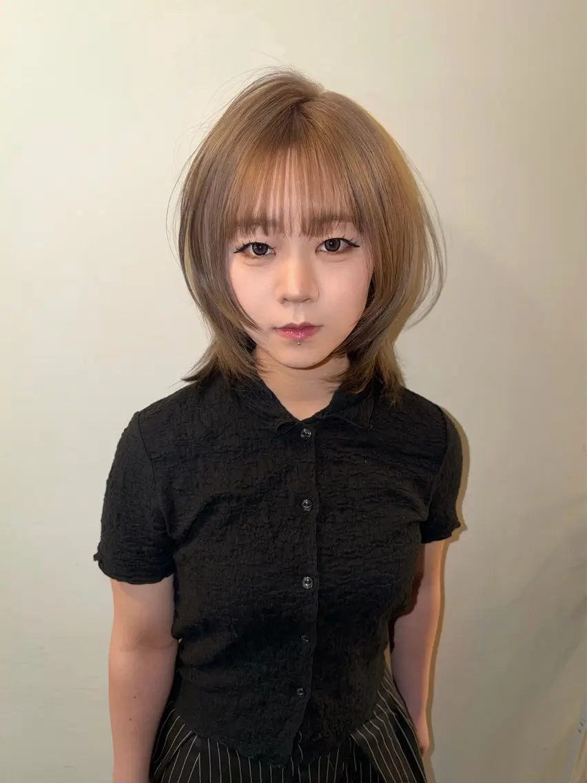ミディアム カット ヘアカラー トリートメント ヘアセット Mikoto /透明感/ブリーチのヘアスタイル