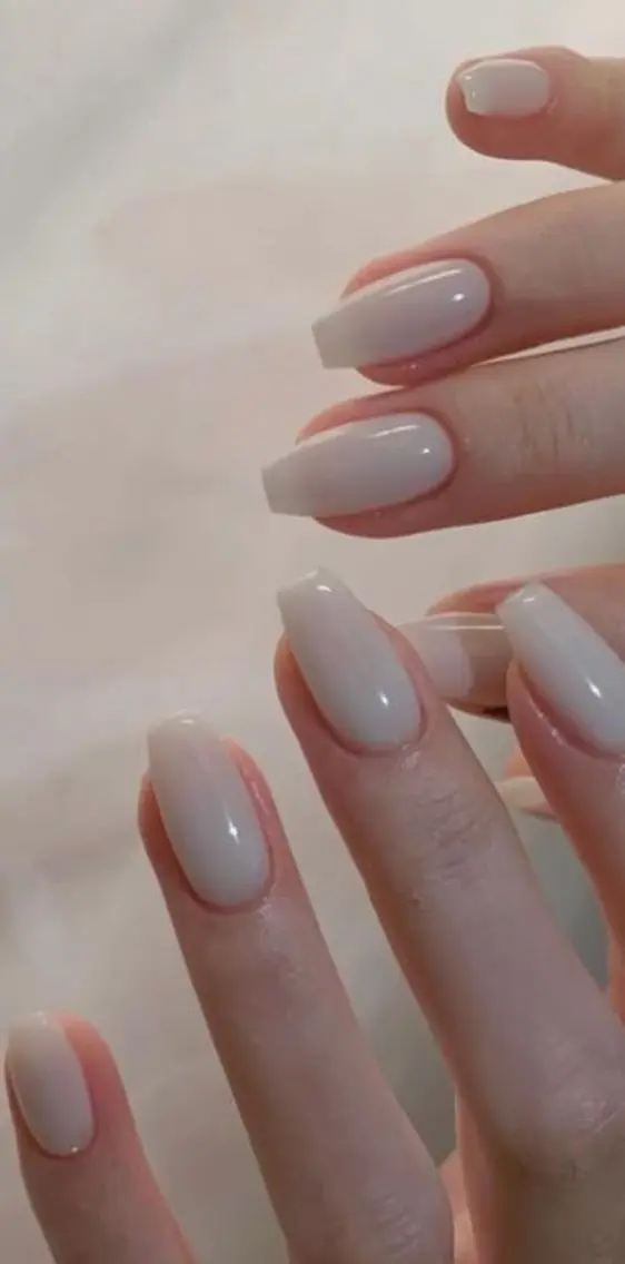 ネイル フレンチネイル キラキラネイル マグネットネイル ミラーネイル ニュアンスネイル ハンドネイル Tira Nailのネイルデザイン