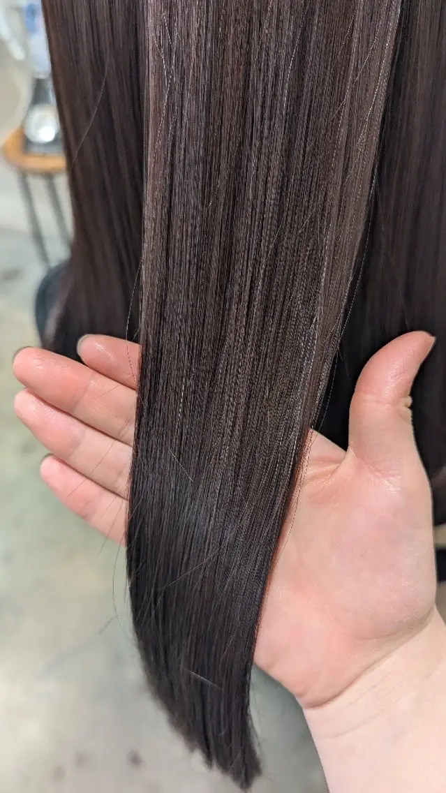 カラー ロング ブラウンカラー ヘアカラー 【女性限定】 しおりのヘアスタイル