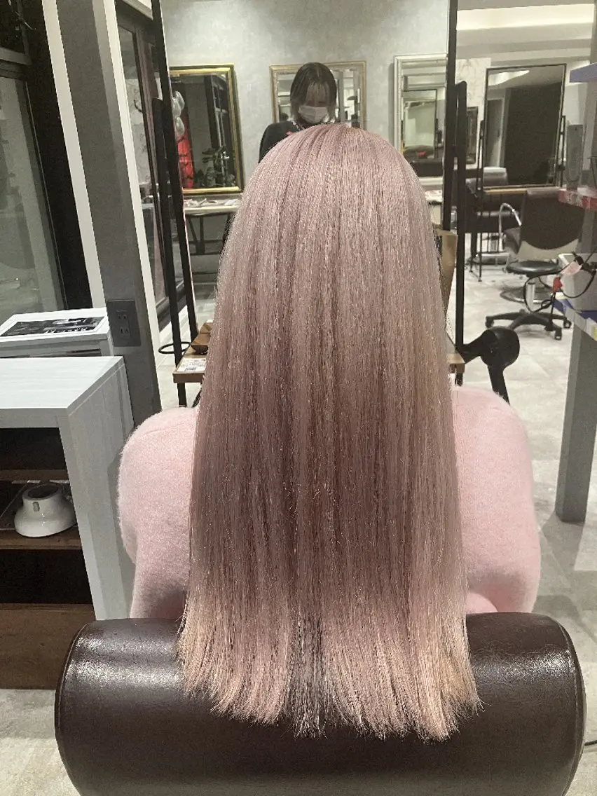 ロング カラー ヘアカラー yuumi 👱🏻‍♀️のヘアスタイル