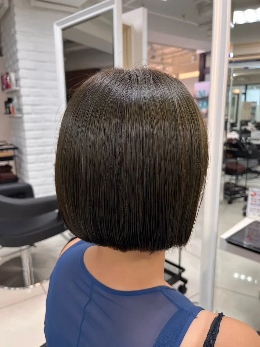 ショート カラー ベージュカラー ブリーチ ダブルカラー ブリーチなしカラー オリーブベージュ カット ヘアカラー トリートメント 【メンズ縮毛矯正/ Ryoka】のヘアスタイル