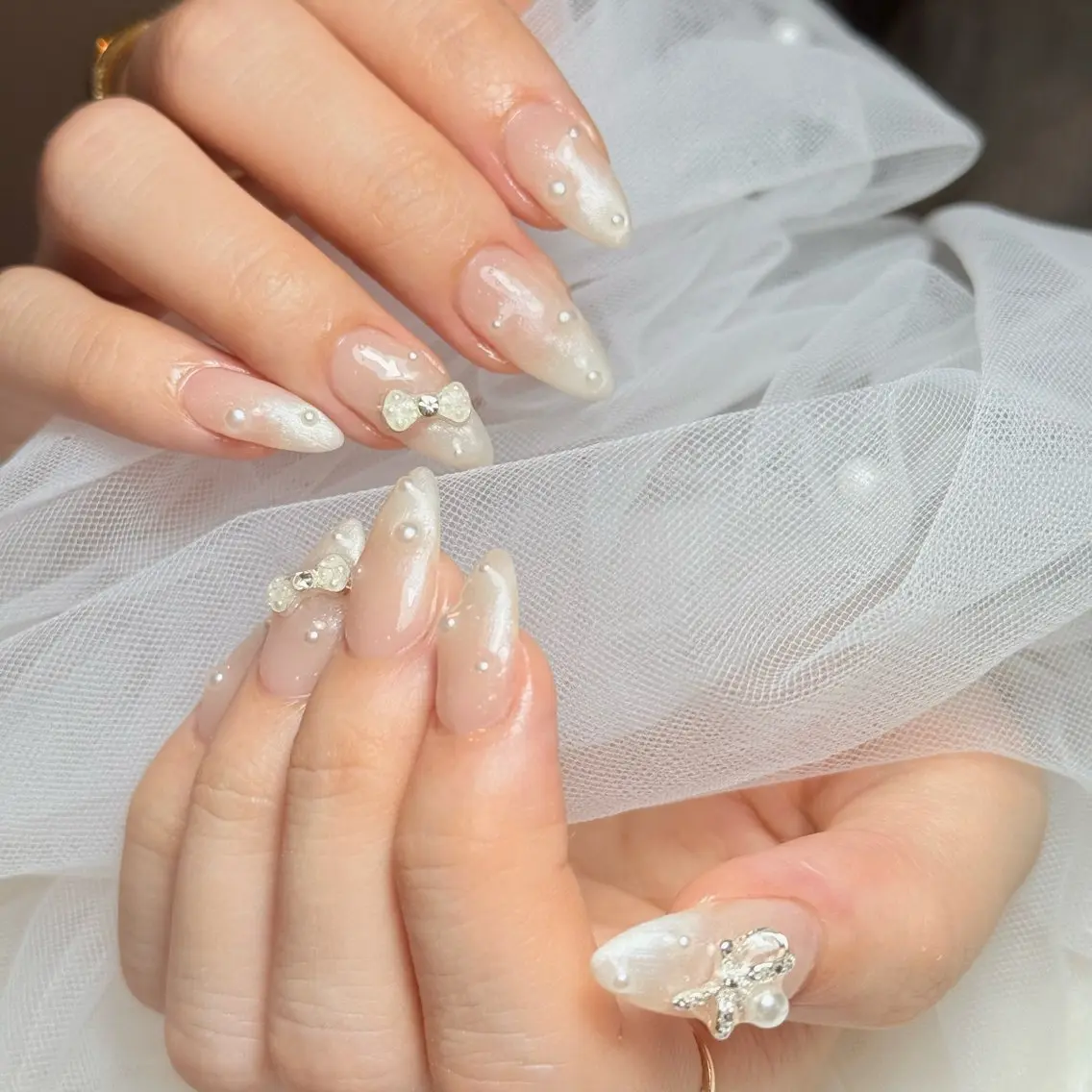ネイル チークネイル フレンチネイル グラデーション キラキラネイル 韓国ネイル ハンドネイル Risa_ Nailのネイルデザイン