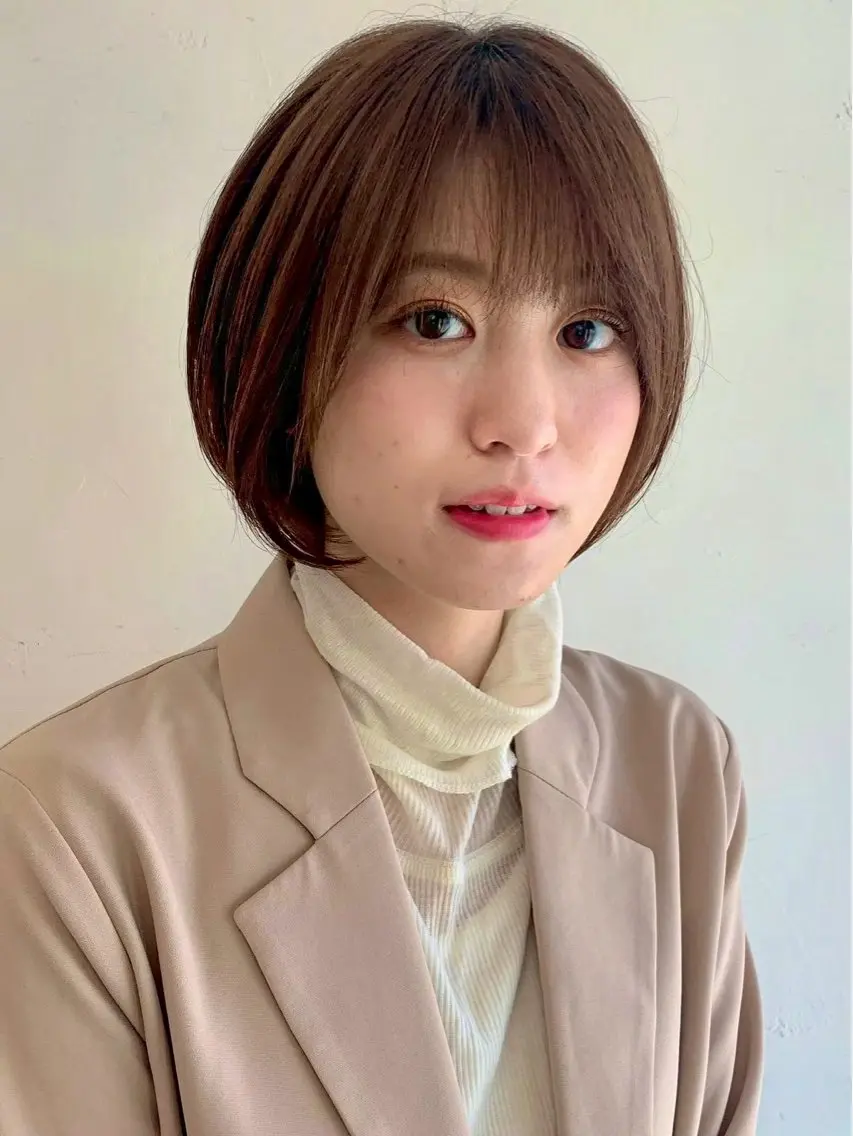 ショート 米澤 由衣のヘアスタイル