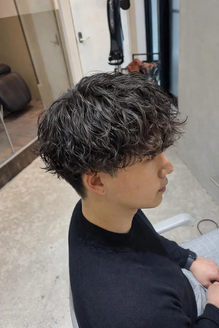 【men's】カット+波巻きパーマ+トリートメントの写真