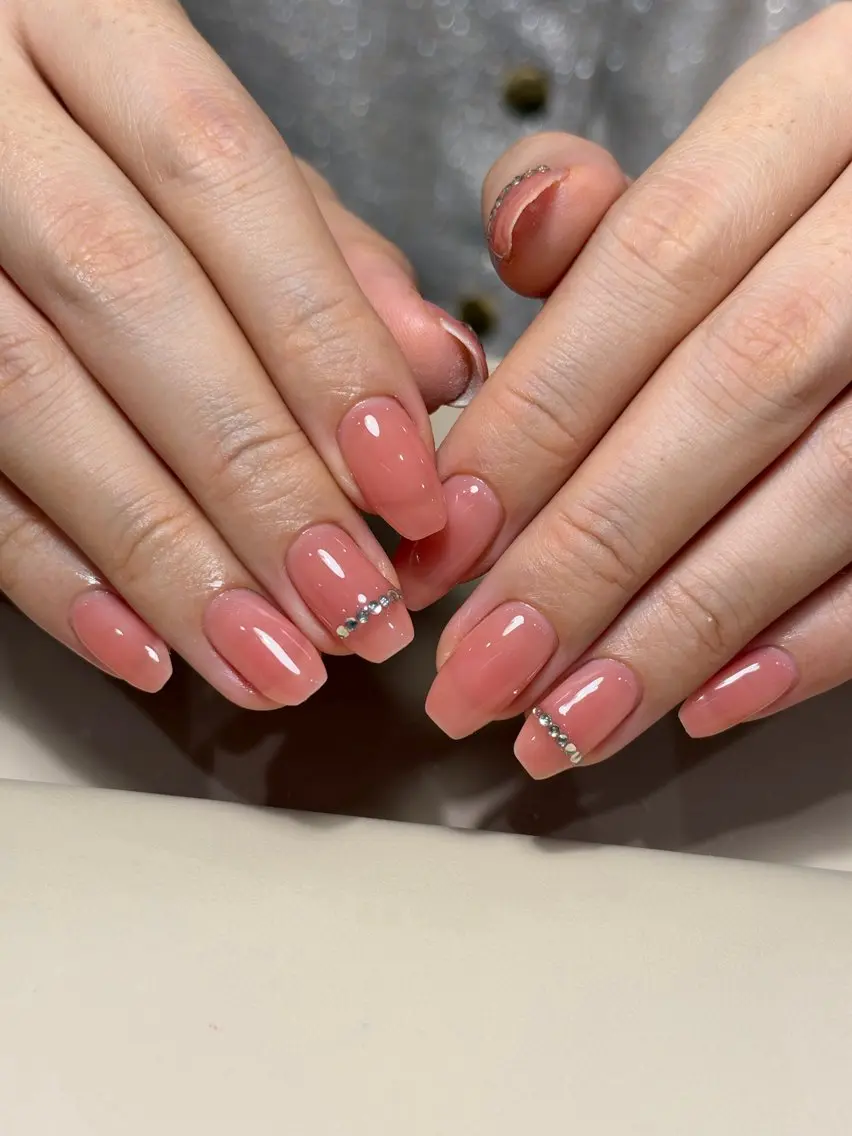 ネイル ストーンネイル ハンドネイル Tagi Nail 銀座店のネイルデザイン
