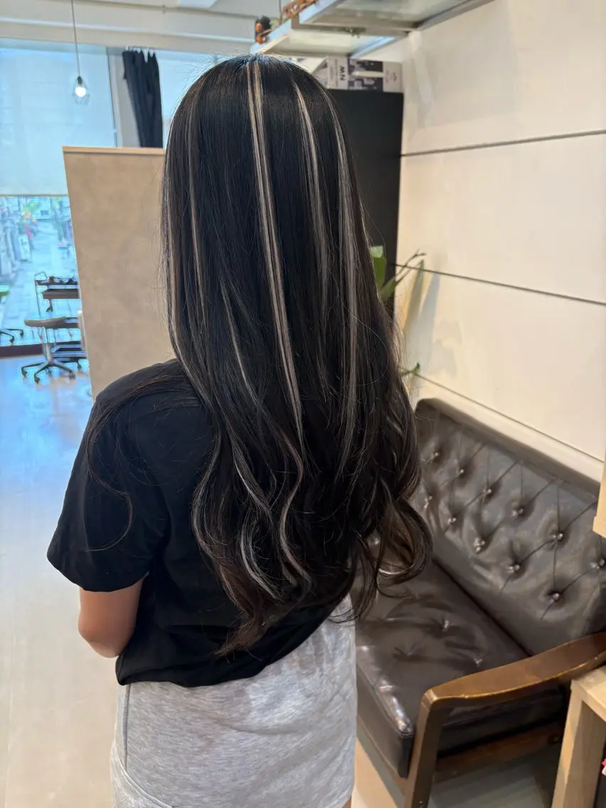 ロング エクステ ハイライト エクステ chic 有山 美瑠のヘアスタイル