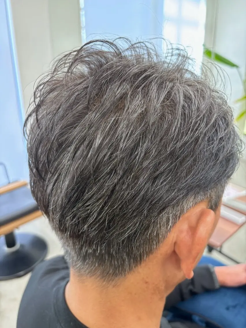 ショート メンズ ショートヘア 鈴木 ちさきのヘアスタイル