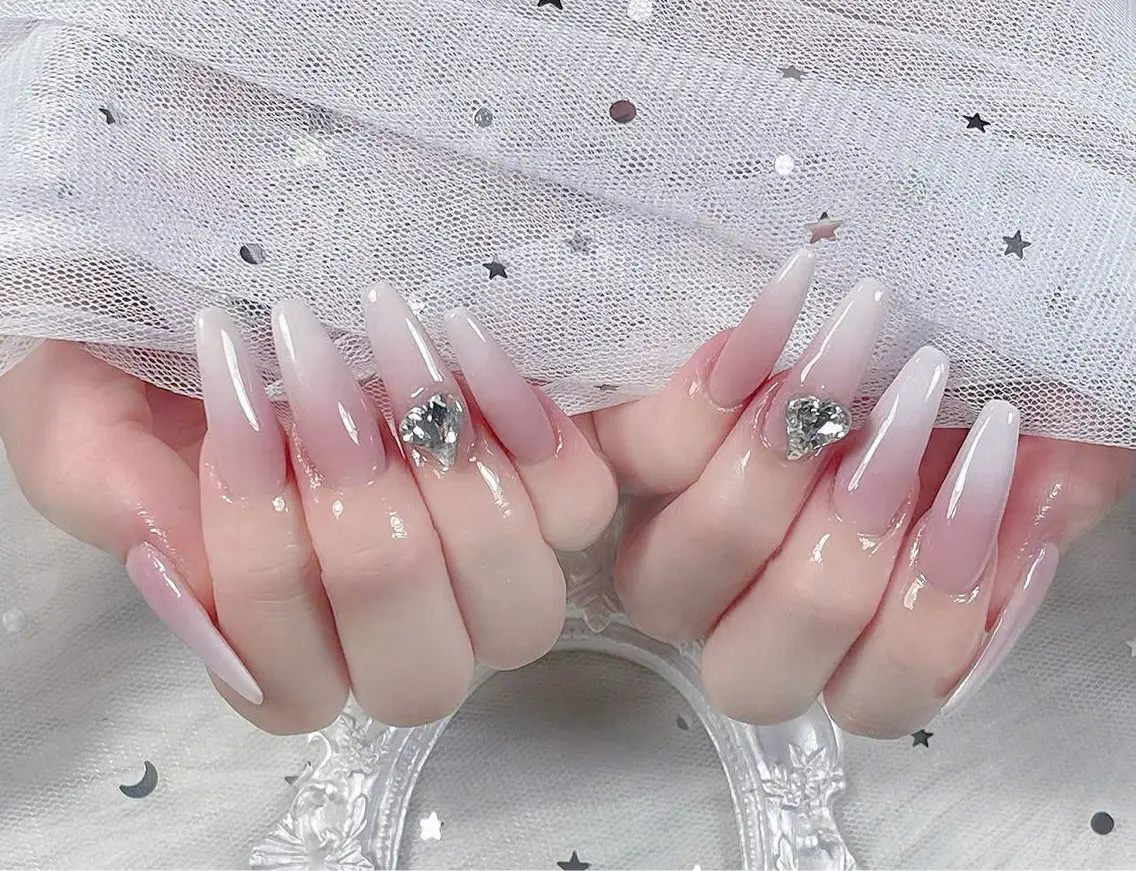 ネイル Hin Hana Nailのネイルデザイン