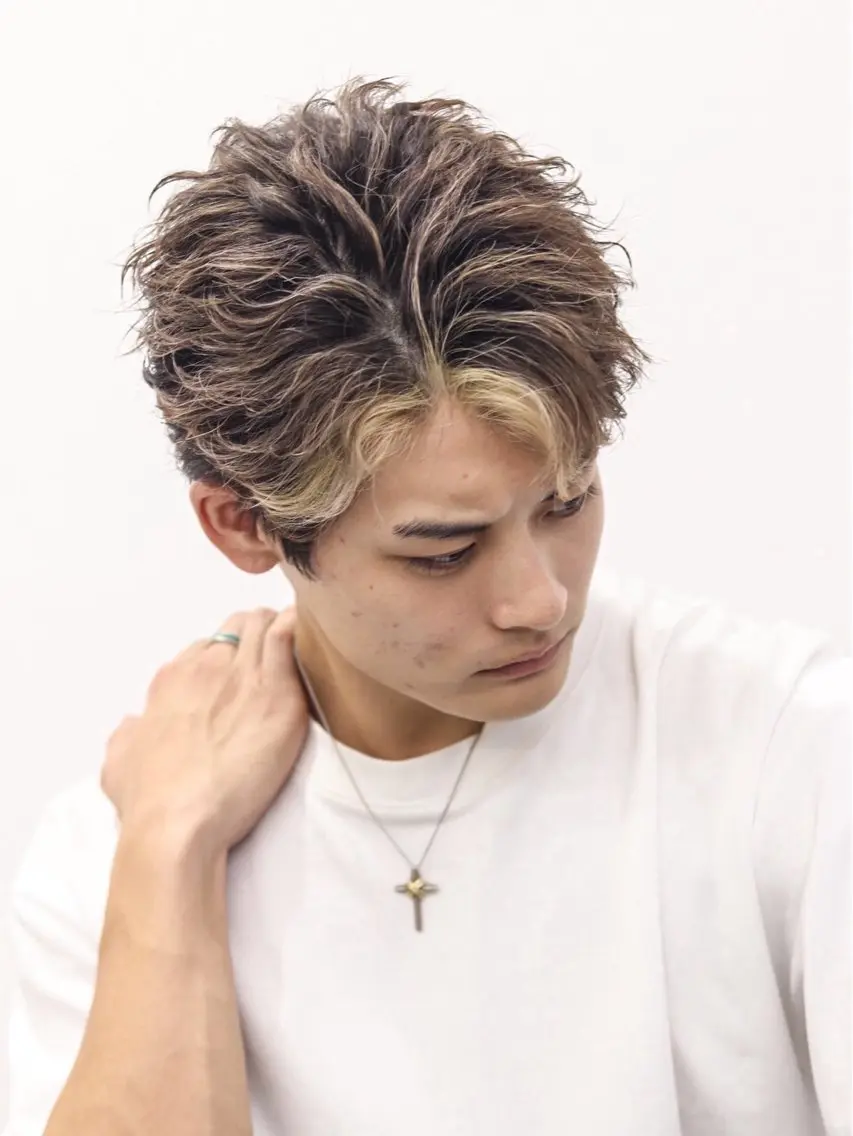 ミディアム カラー パーマ ヘアアレンジ メンズ 似合わせカット メンズ特化❤️🔥 RIKU❤️🔥のヘアスタイル