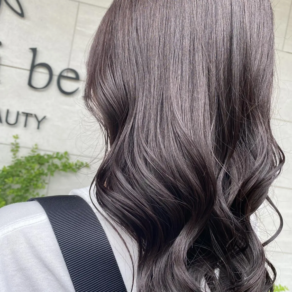 ミディアム カラー アッシュ ラベンダーカラー ラベンダーアッシュ ヘアカラー トリートメント カぺリベラ 寝屋川店のヘアスタイル