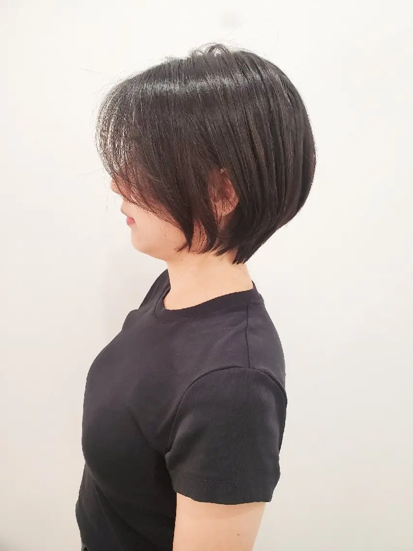 ショート カット 齋藤 愛美のヘアスタイル