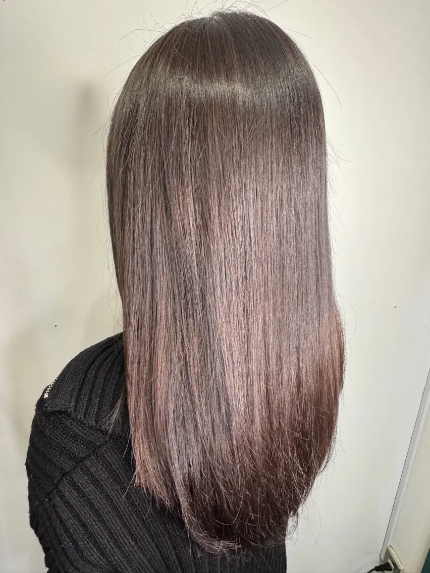 ロング カラー 大塚 しおりのヘアスタイル