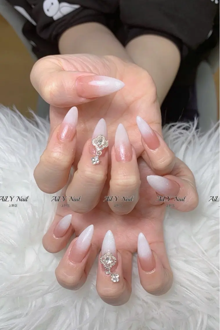 ネイル アートネイル ジェルネイル マグネットネイル ニュアンスネイル シンプルネイル ハンドネイル AiLy Nail 上野店のネイルデザイン