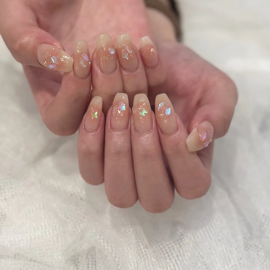 ネイル チークネイル キラキラネイル ハンドネイル private. nailsalonのネイルデザイン