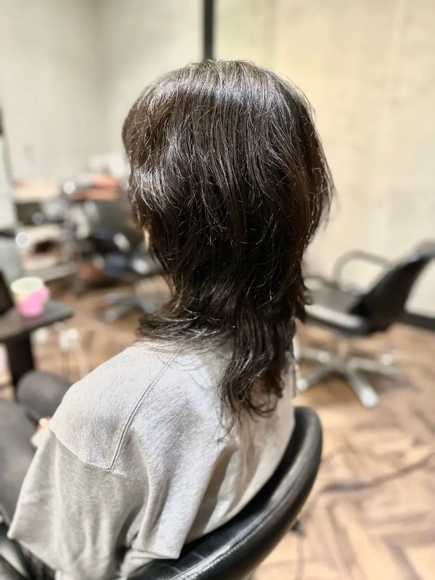 セミロング ウルフカット ＲＩ ＨＯのヘアスタイル