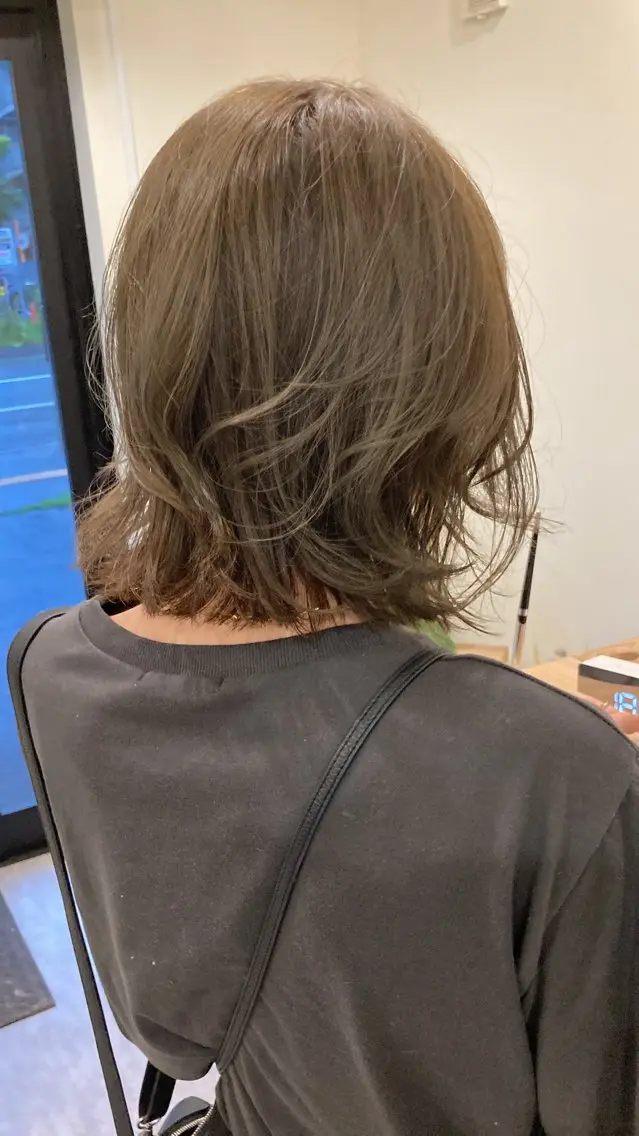 ミディアム カラー ハイライトカラー ハイライト 小島 光人のヘアスタイル
